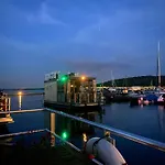 Botel Hausboot Casa Di *