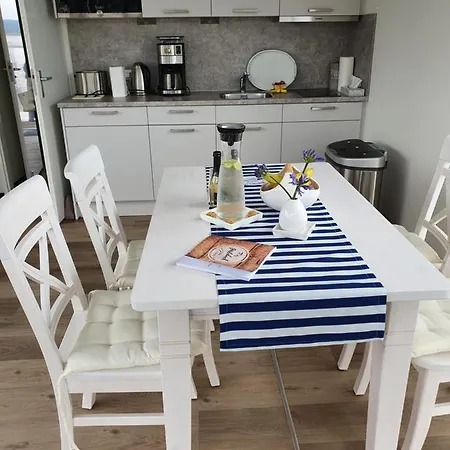 Hausboot Casa Di Ботель *