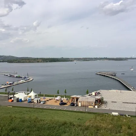 Úszó hotel Hausboot Casa Di