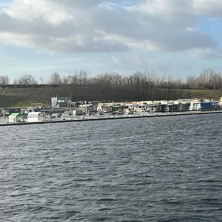 Πλωτό κατάλυμα Hausboot Casa Di Braunsbedra