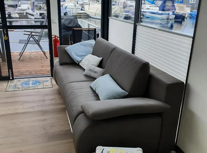 Hausboot Casa Di * Braunsbedra