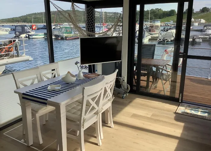 Úszó hotel Hausboot Casa Di *